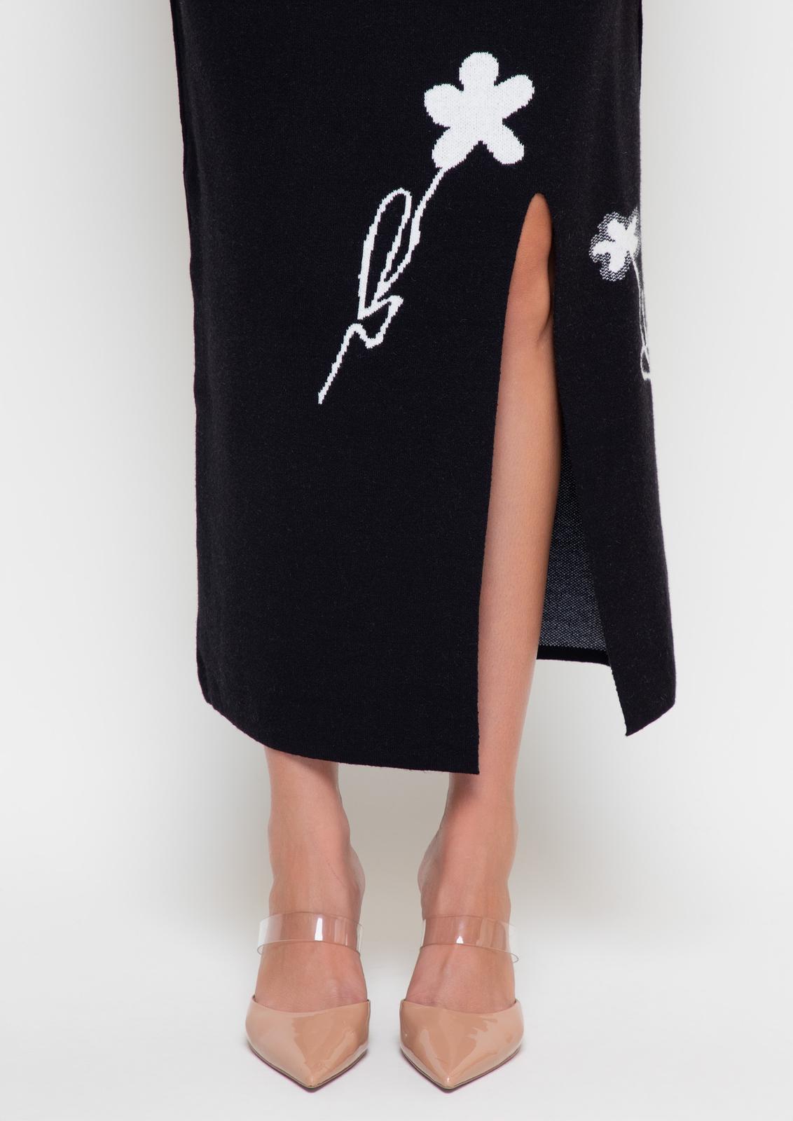Black viscose fabric suit