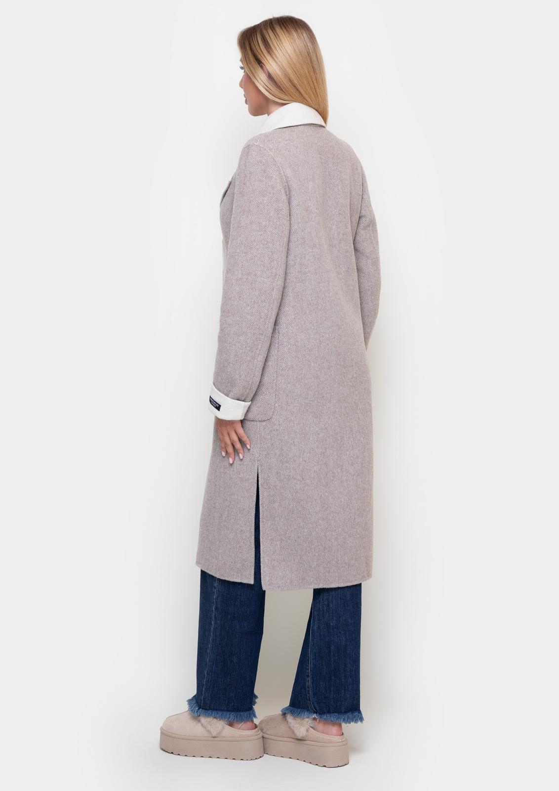 Elegant cappuccino-colored coat with contrast collar
