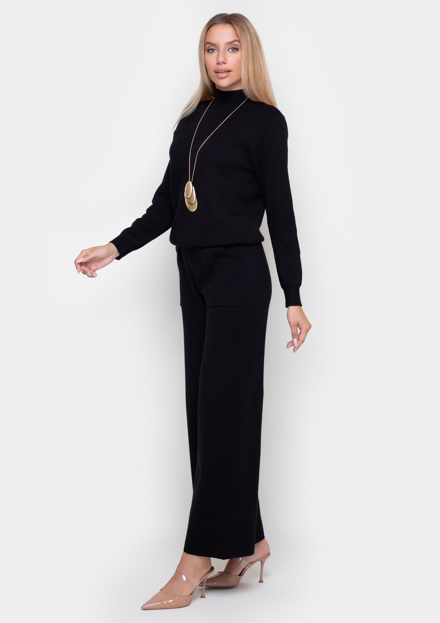 Samange suit in viscose fabric