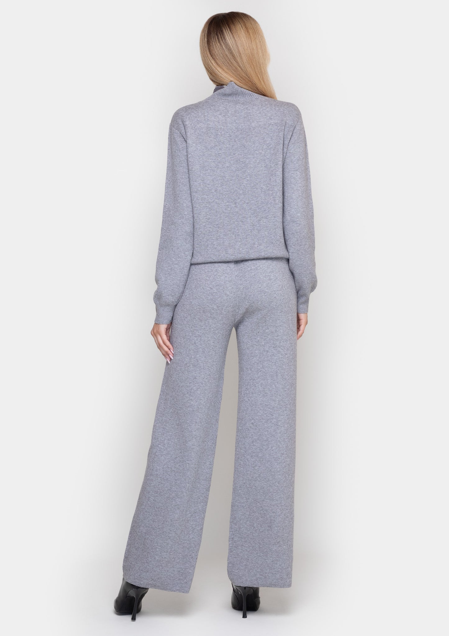 Samange suit in viscose fabric