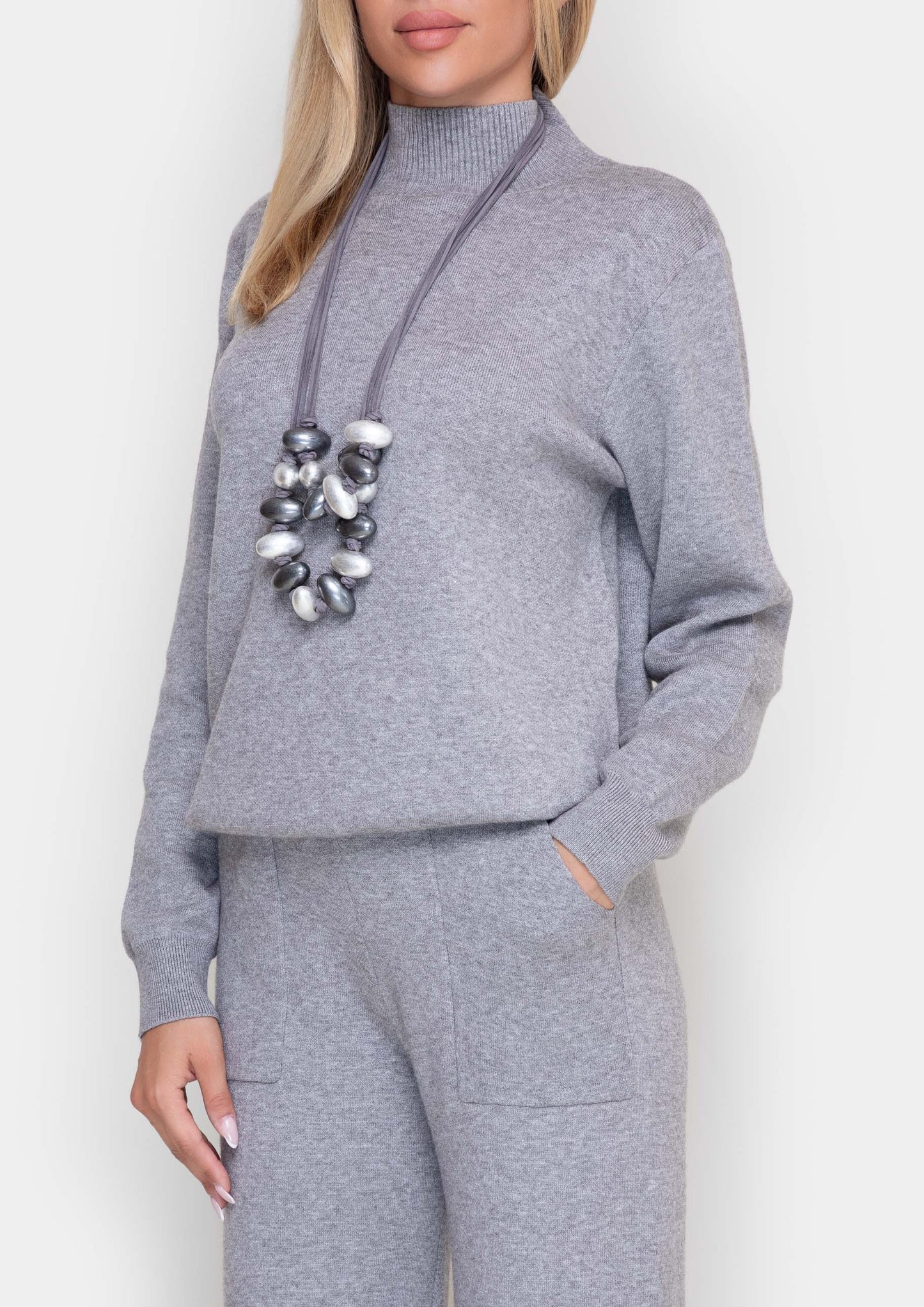 Samange suit in viscose fabric