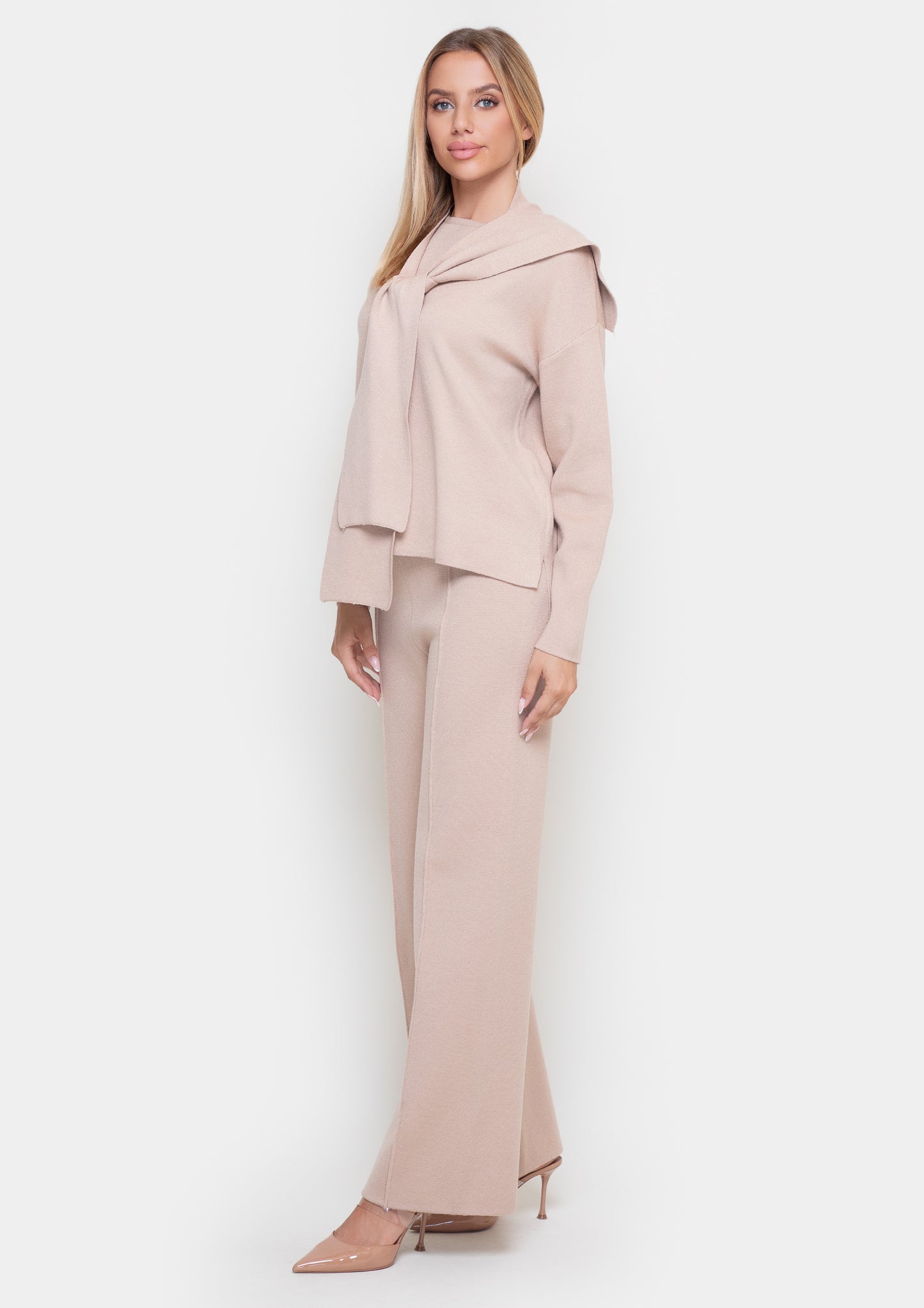 Women's three-piece suit by Samange